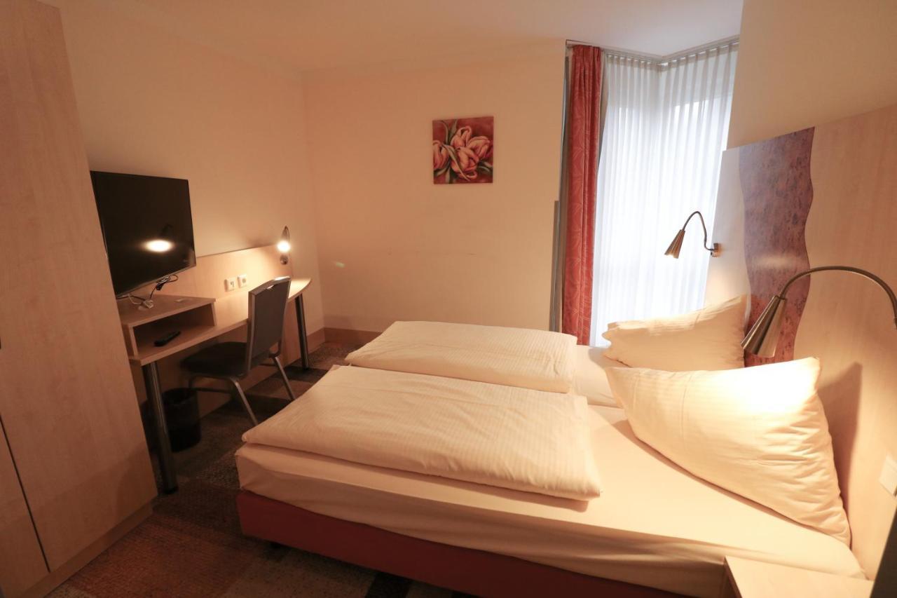 Petul Apart Hotel Ernestine Essen Eksteriør billede