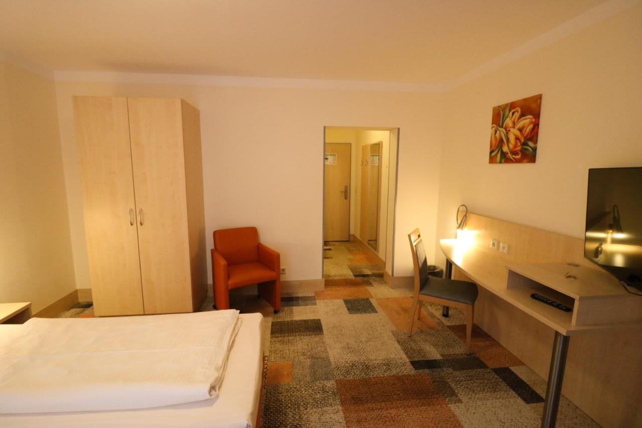 Petul Apart Hotel Ernestine Essen Eksteriør billede