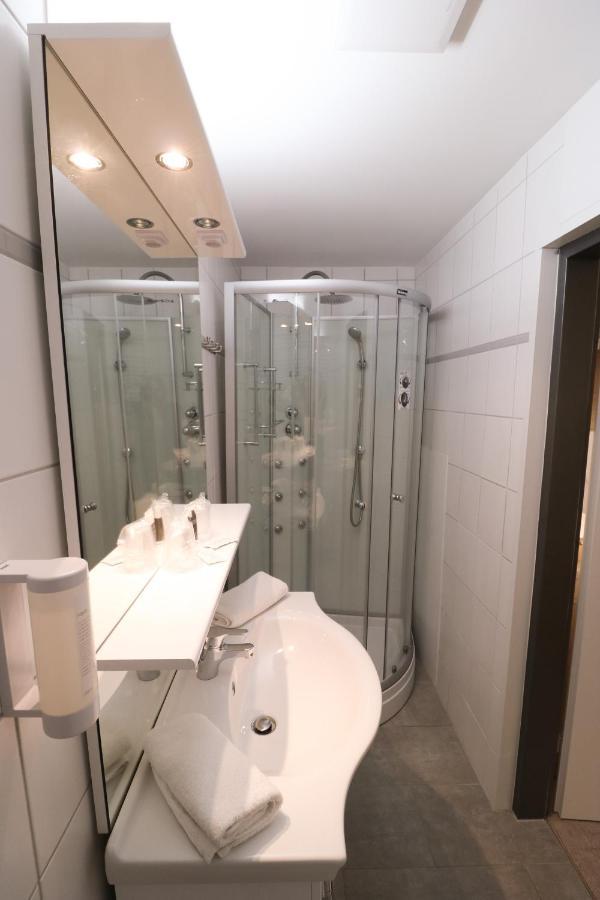 Petul Apart Hotel Ernestine Essen Eksteriør billede